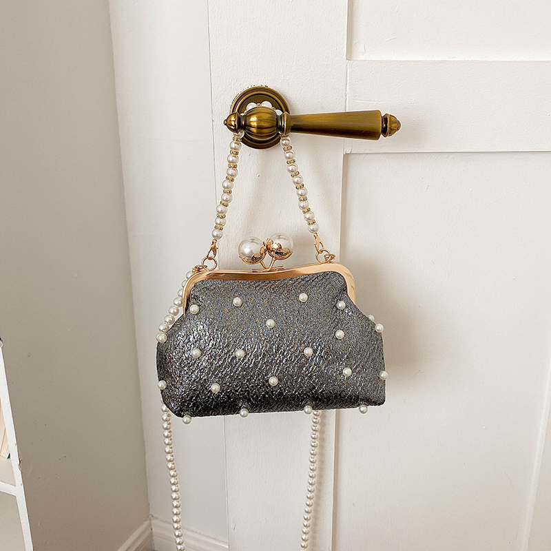 Luxury Bags Affordable - Pochette de soirée à fermoir Kiss