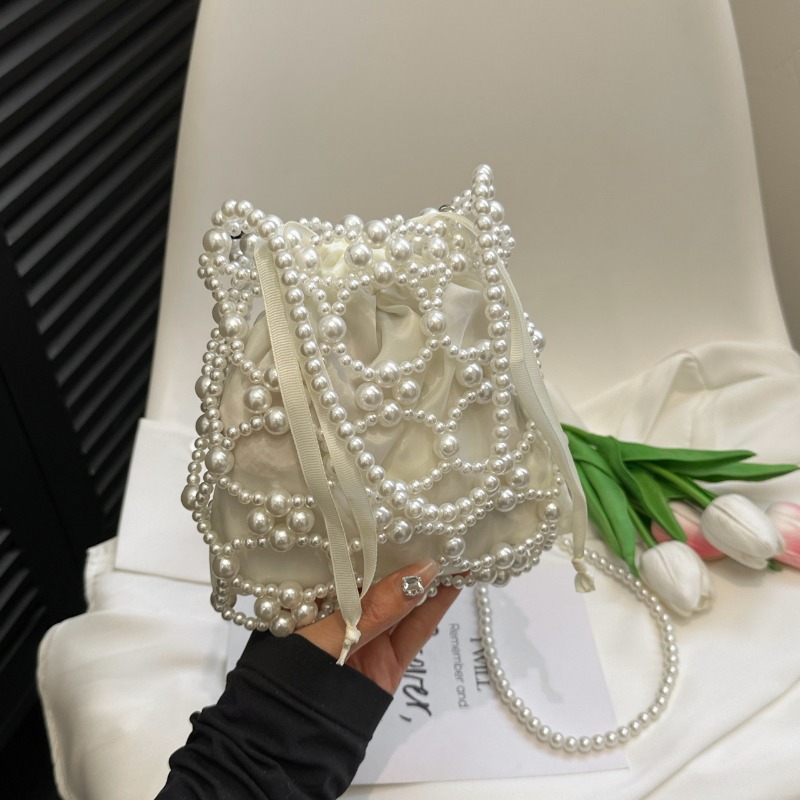 Luxury Bags On Sales - Sacs seau à perles blanches pour