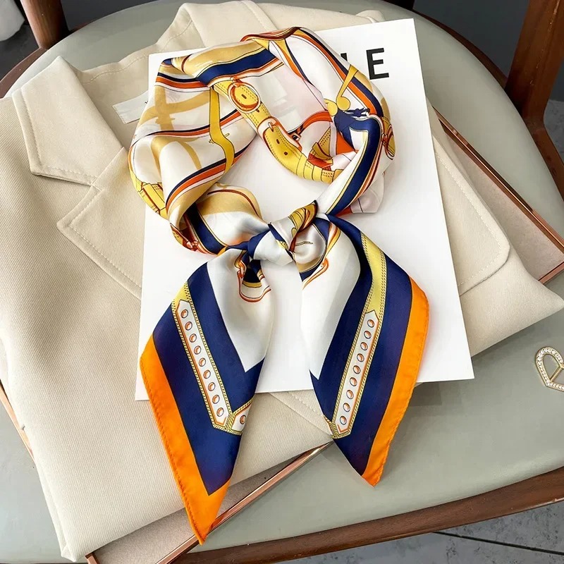 Luxury Bags Brand - Foulard carré en soie de luxe
