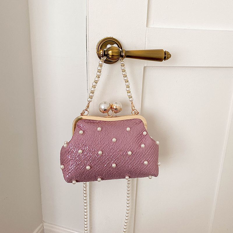 Luxury Bags Affordable - Pochette de soirée à fermoir Kiss
