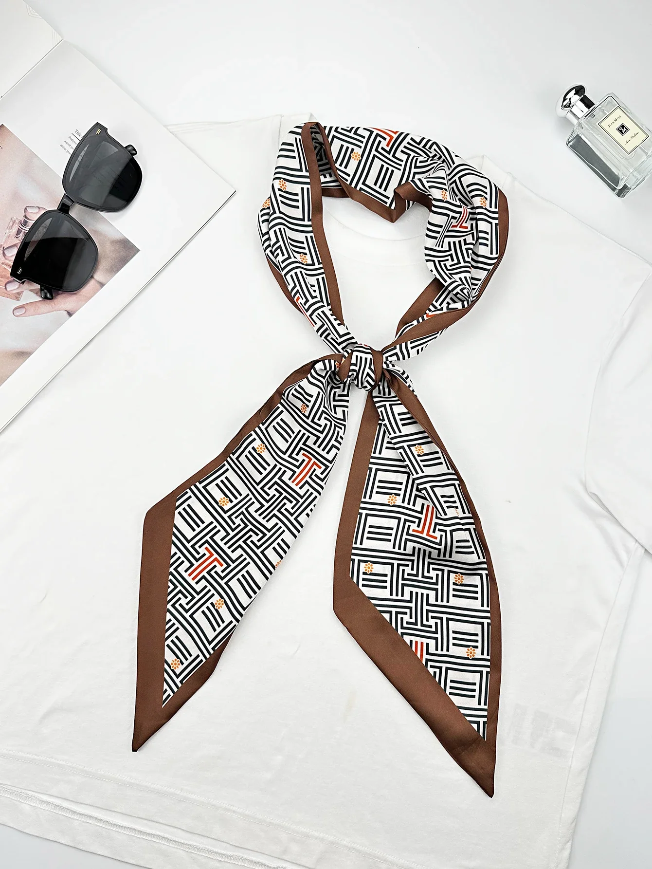 Foulard en soie pour femmes, F - Luxury Bags Office avis et prix