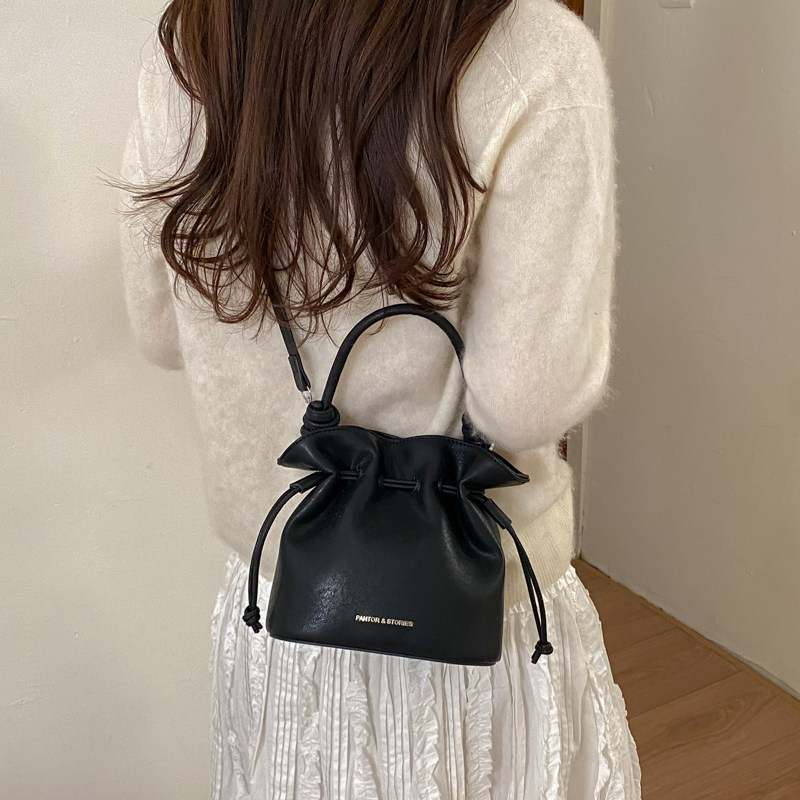 Sac seau en similicuir pour fe - Luxury Bags Office avis et prix
